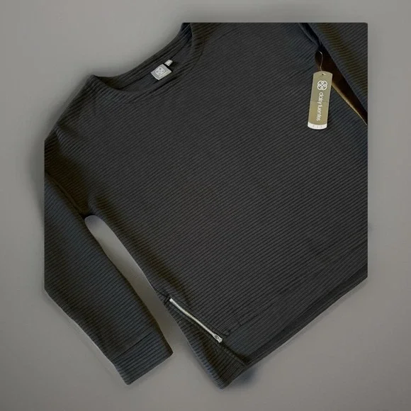 NWT Daisy Fuentes Fit Ribbed Pullover With Side Zippers Black Womens Large - Picture 2 of 7